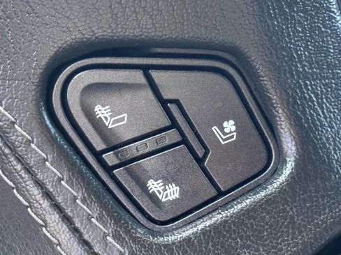 Used 2019 Chevrolet Tahoe Premier image 35