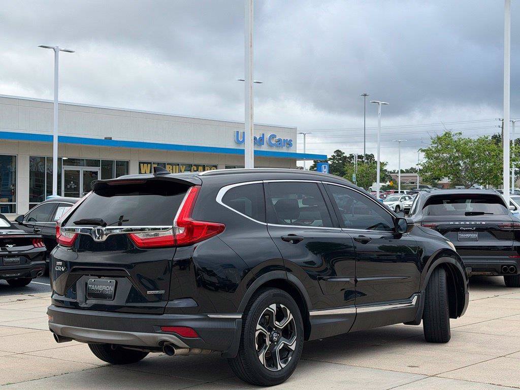 Used 2017 Honda CR-V Touring image 4
