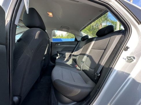 Used 2022 Hyundai Accent SEL image 17