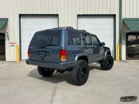 Used 1999 Jeep Cherokee Sport image 4
