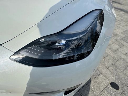 Used 2023 Tesla Model 3 Standard Range image 8