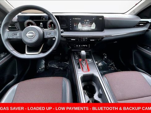 Certified 2025 Nissan Kicks SR image 7