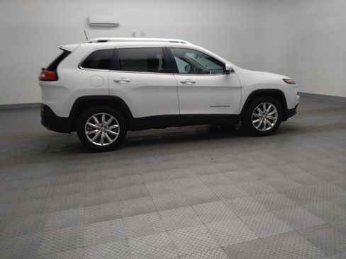 Used 2016 Jeep Cherokee Limited w/ Luxury Group image 10