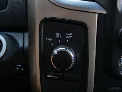 Used 2014 RAM 3500 Big Horn image 15