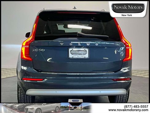 Used 2022 Volvo XC90 T6 Momentum w/ Climate Package image 7