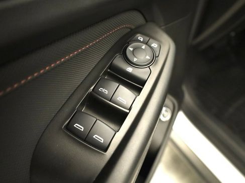 Used 2023 Chevrolet TrailBlazer RS w/ Sun and Liftgate Package image 10