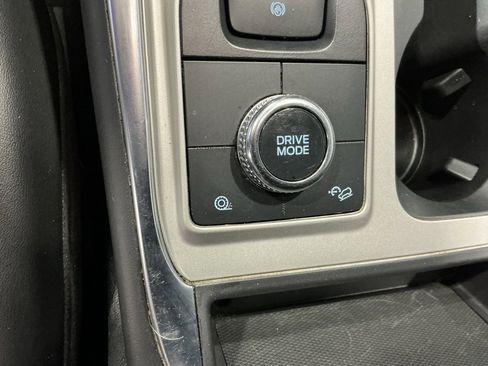 Used 2023 Ford Explorer XLT w/ Equipment Group 202A image 5