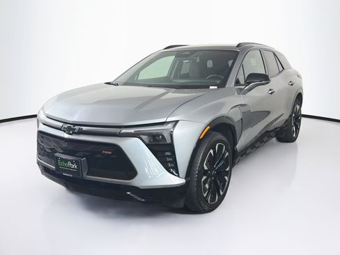 Used 2024 Chevrolet Blazer EV RS AWD/4WD image 3
