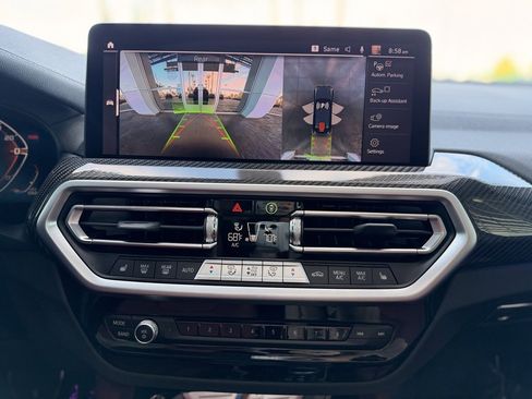 Used 2024 BMW X4 M40i w/ Premium Package image 16