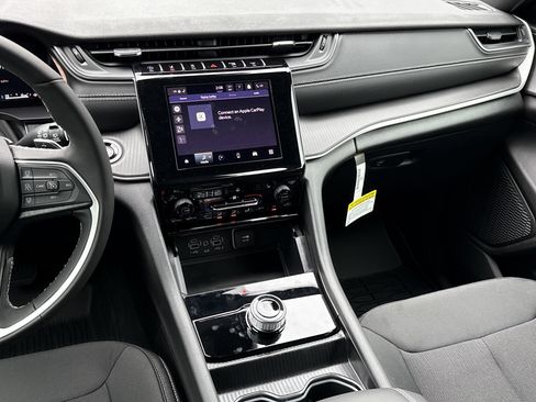 New 2026 Jeep Grand Cherokee Laredo X RWD image 16
