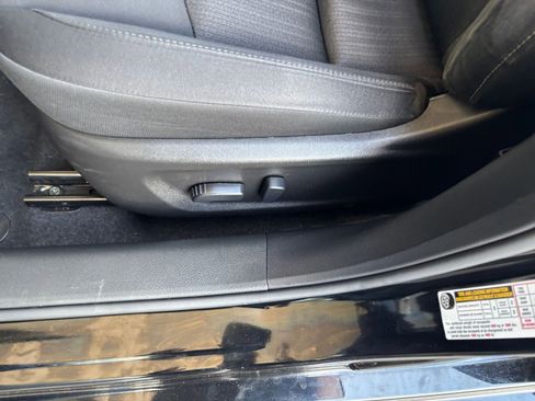 Used 2025 Nissan Altima 2.5 SV FWD image 22