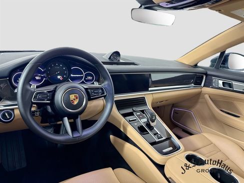 Used 2023 Porsche Panamera 4 Platinum Edition AWD/4WD image 30