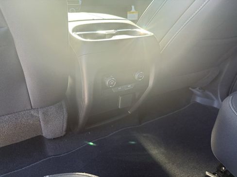 New 2026 Chevrolet Traverse LT w/ Midnight/Sport Edition image 35