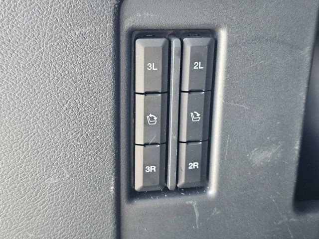 Used 2022 Ford Expedition Limited AWD/4WD image 13