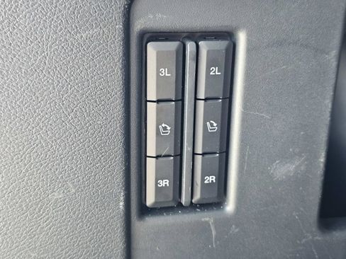 Used 2022 Ford Expedition Limited AWD/4WD image 13