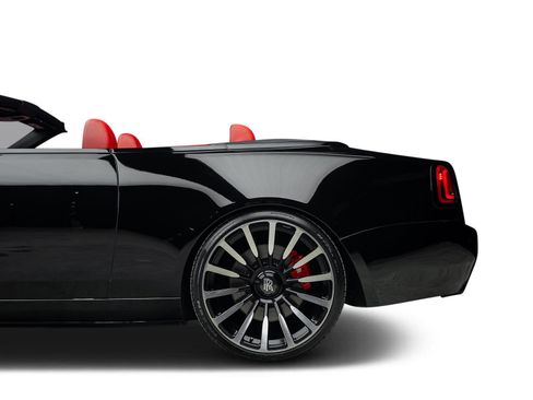 Used 2018 Rolls-Royce Dawn RWD image 22