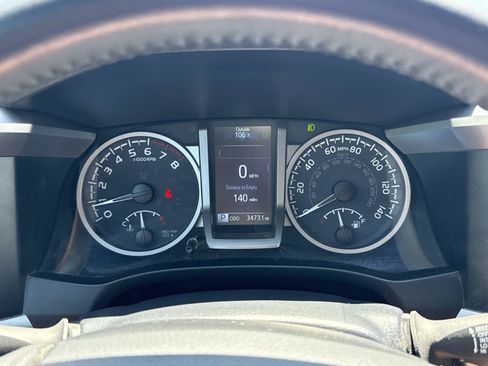 Used 2023 Toyota Tacoma Limited AWD/4WD image 33