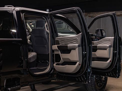 Used 2026 Ford F450 Platinum w/ Platinum Plus Package image 33