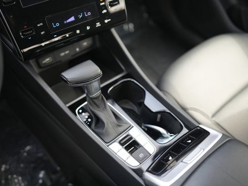 Used 2023 Hyundai Tucson SEL w/ Convenience Package image 16