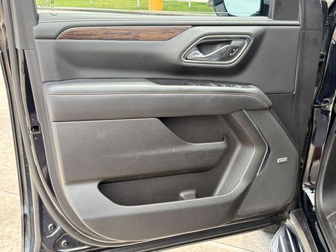 Used 2021 Chevrolet Tahoe Premier AWD/4WD image 14