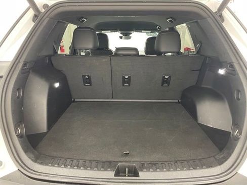 Used 2025 Chevrolet Equinox LT w/ Convenience Package II AWD/4WD image 14