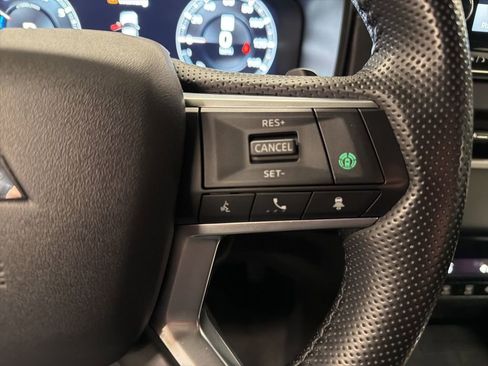 Used 2024 Mitsubishi Outlander Ralliart image 17