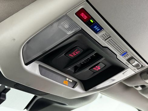 Used 2023 Subaru Forester Touring image 33