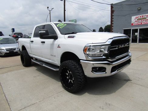 Used 2024 RAM 2500 Big Horn w/ Off Road Package AWD/4WD image 2