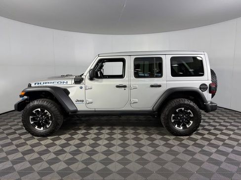 Used 2024 Jeep Wrangler Unlimited Rubicon 4xe w/ Safety Group AWD/4WD image 11