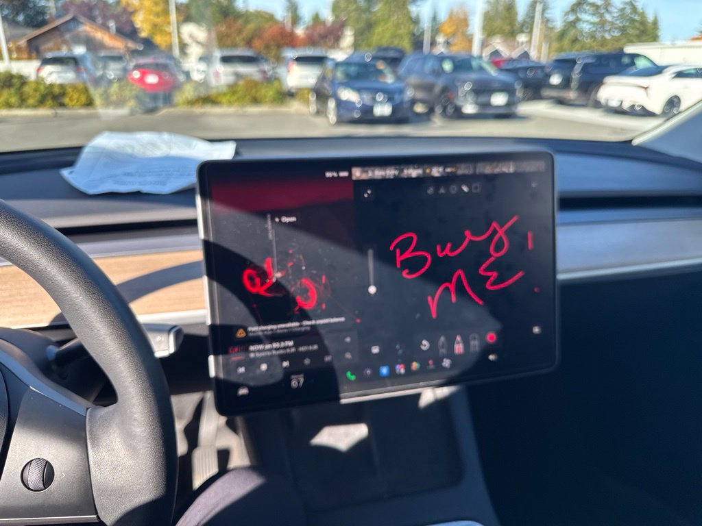 Used 2023 Tesla Model Y Long Range AWD/4WD image 5