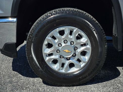 Certified 2025 Chevrolet Silverado 2500 LT w/ Convenience Package AWD/4WD image 13