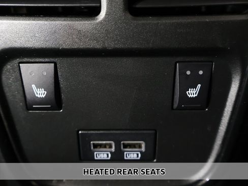 Used 2018 Dodge Charger R/T image 11