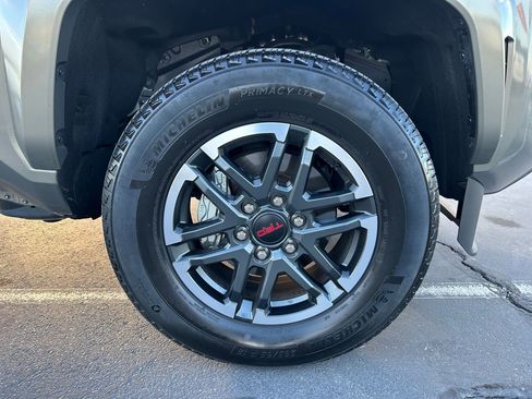 Certified 2025 Toyota Tacoma TRD Sport image 29