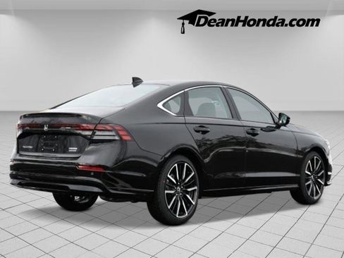 New 2026 Honda Accord Touring image 5