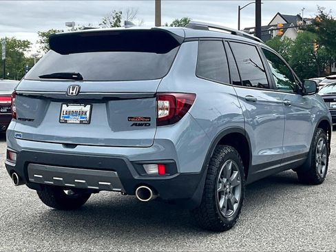 Used 2025 Honda Passport TrailSport image 2