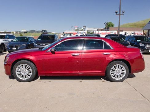Used 2014 Chrysler 300 C AWD/4WD image 3