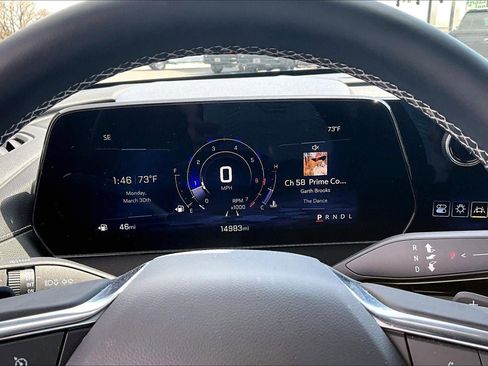 Used 2025 Chevrolet Traverse LT image 20