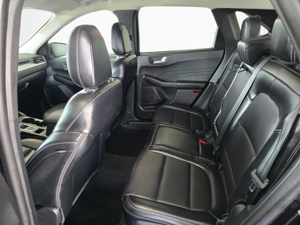 Used 2024 Ford Escape Platinum AWD/4WD image 37