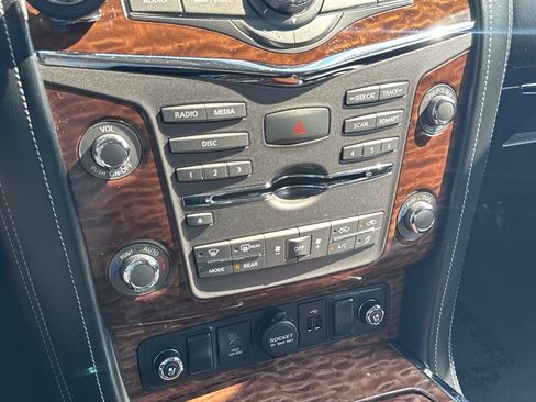 Used 2020 Nissan Armada Platinum w/ Captain's Chairs Package AWD/4WD image 27