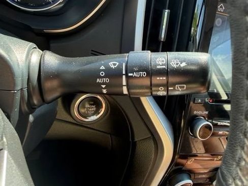 Used 2020 Subaru Ascent Touring w/ Popular Package #3 AWD/4WD image 22