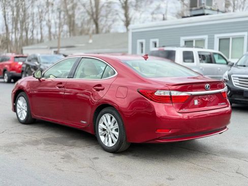 Used 2013 Lexus ES 300h w/ Premium Pkg image 8