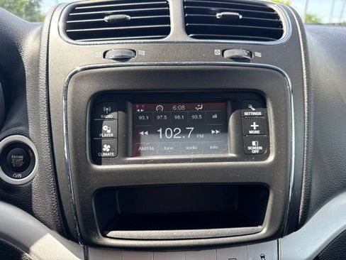 Used 2017 Dodge Journey SE FWD image 20
