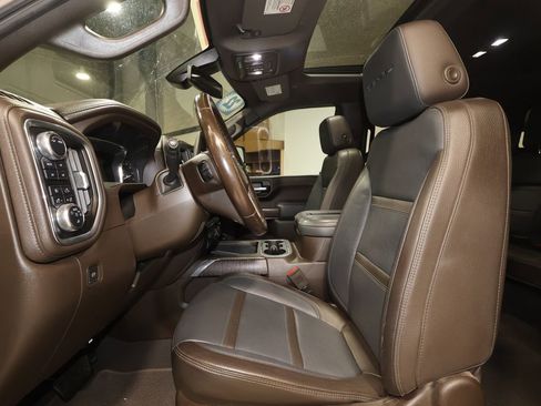 Used 2022 GMC Sierra 3500 Denali AWD/4WD image 14