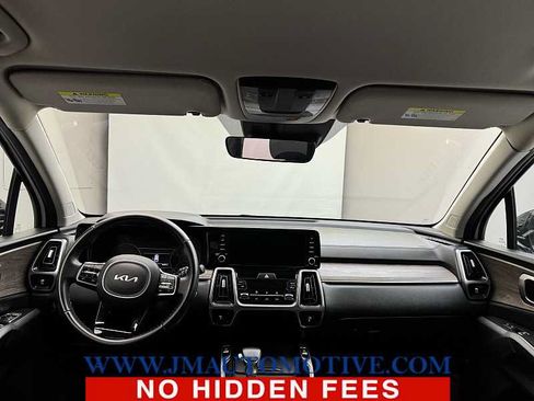 Used 2023 Kia Sorento S AWD/4WD image 11
