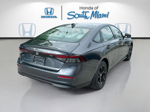 New 2025 Honda Accord SE image 6