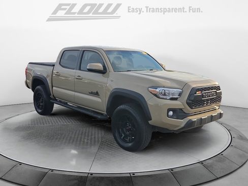 Used 2017 Toyota Tacoma TRD Off-Road w/ Premium & Technology Package image 1