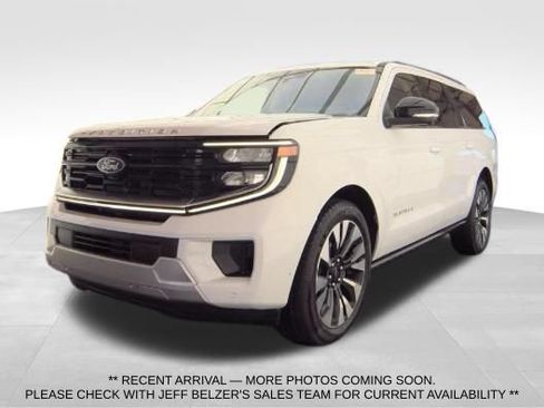 Used 2025 Ford Expedition Max Platinum w/ Driver's Package AWD/4WD image 1