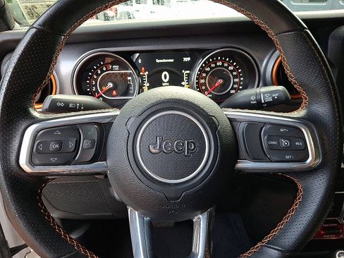 Certified 2021 Jeep Gladiator Mojave AWD/4WD image 19