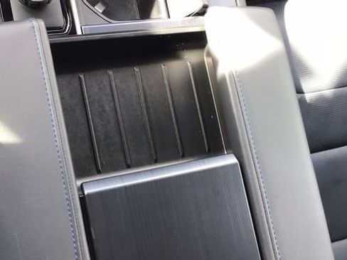 Used 2025 Toyota Sequoia Platinum image 36