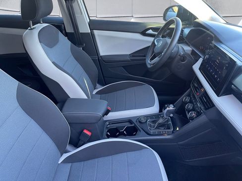 Used 2025 Volkswagen Taos S image 12